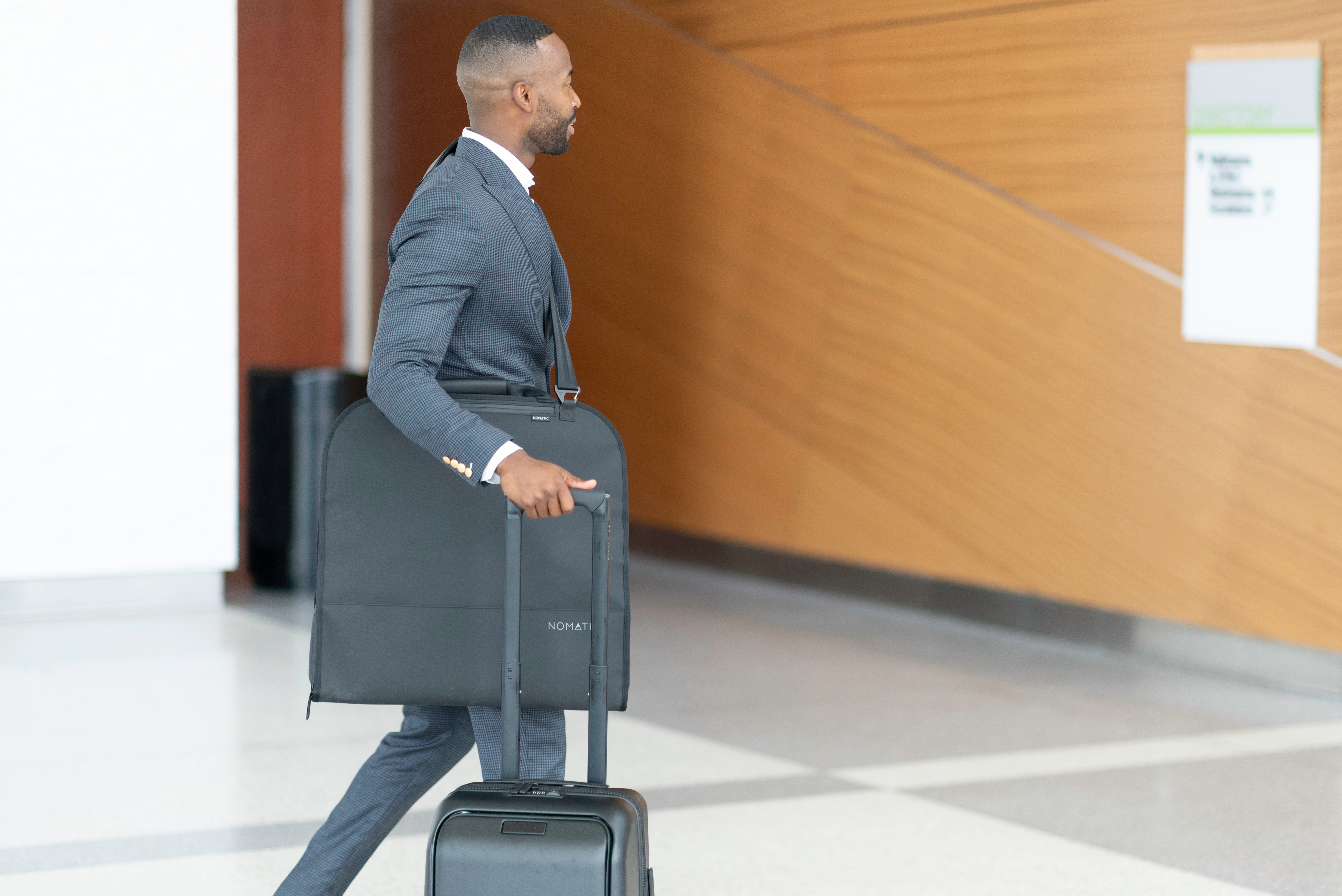 Travel Garment Bags NOMATIC