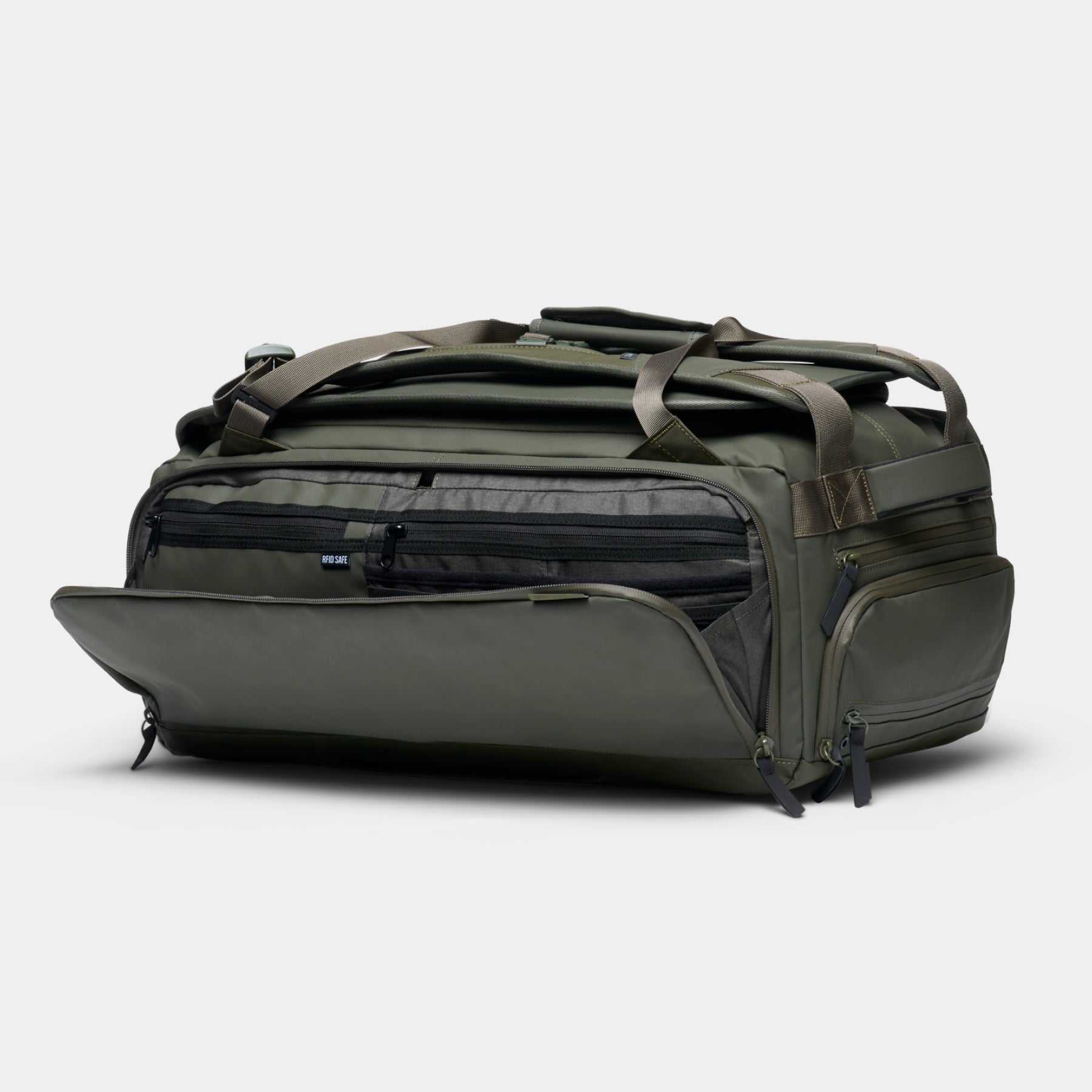 Nomatic Travel Bag 40L – Best Carry-On Backpack for 3–7 Day Trips
