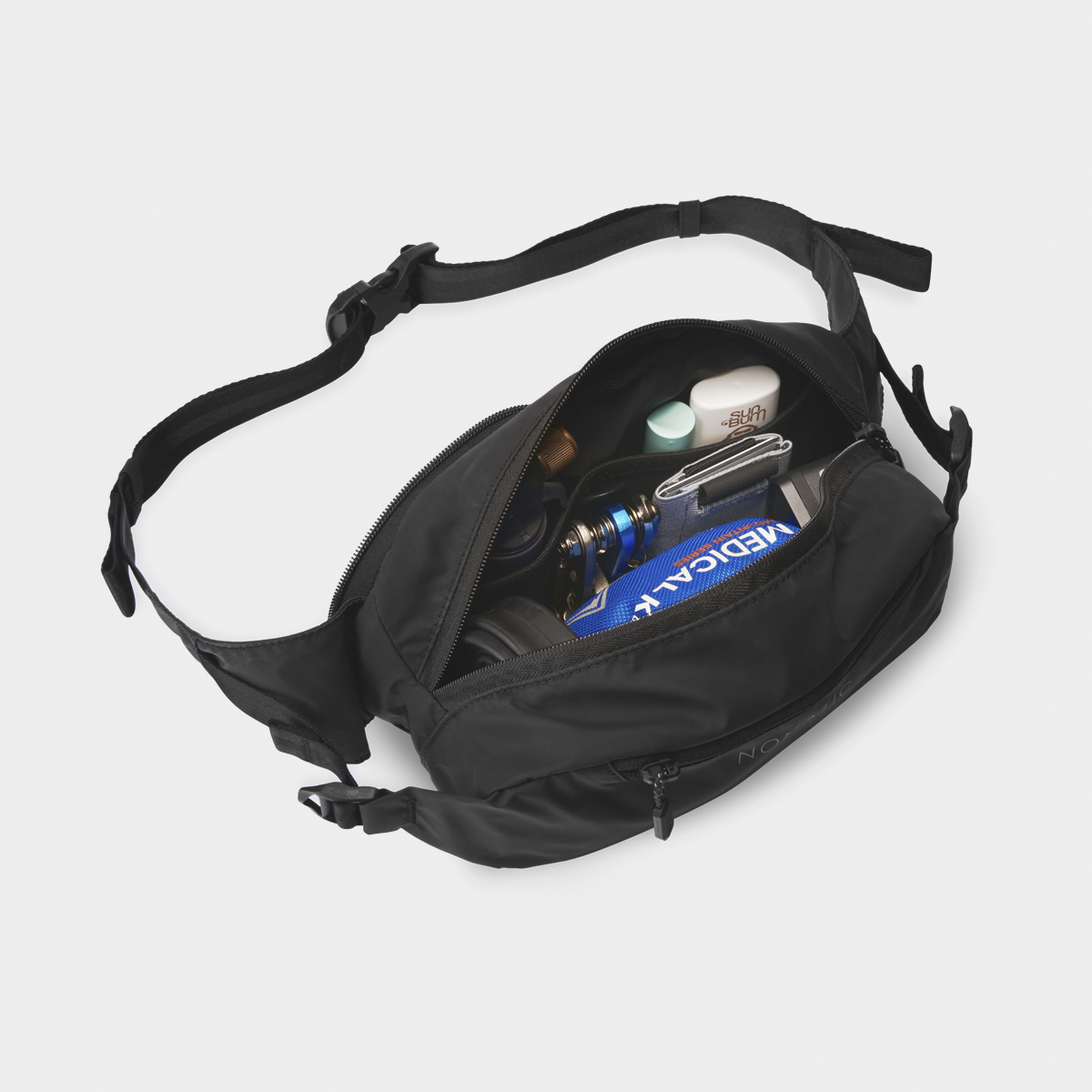collapsible travel bag men's Nomatic Navigator Collapsible Sling 3L