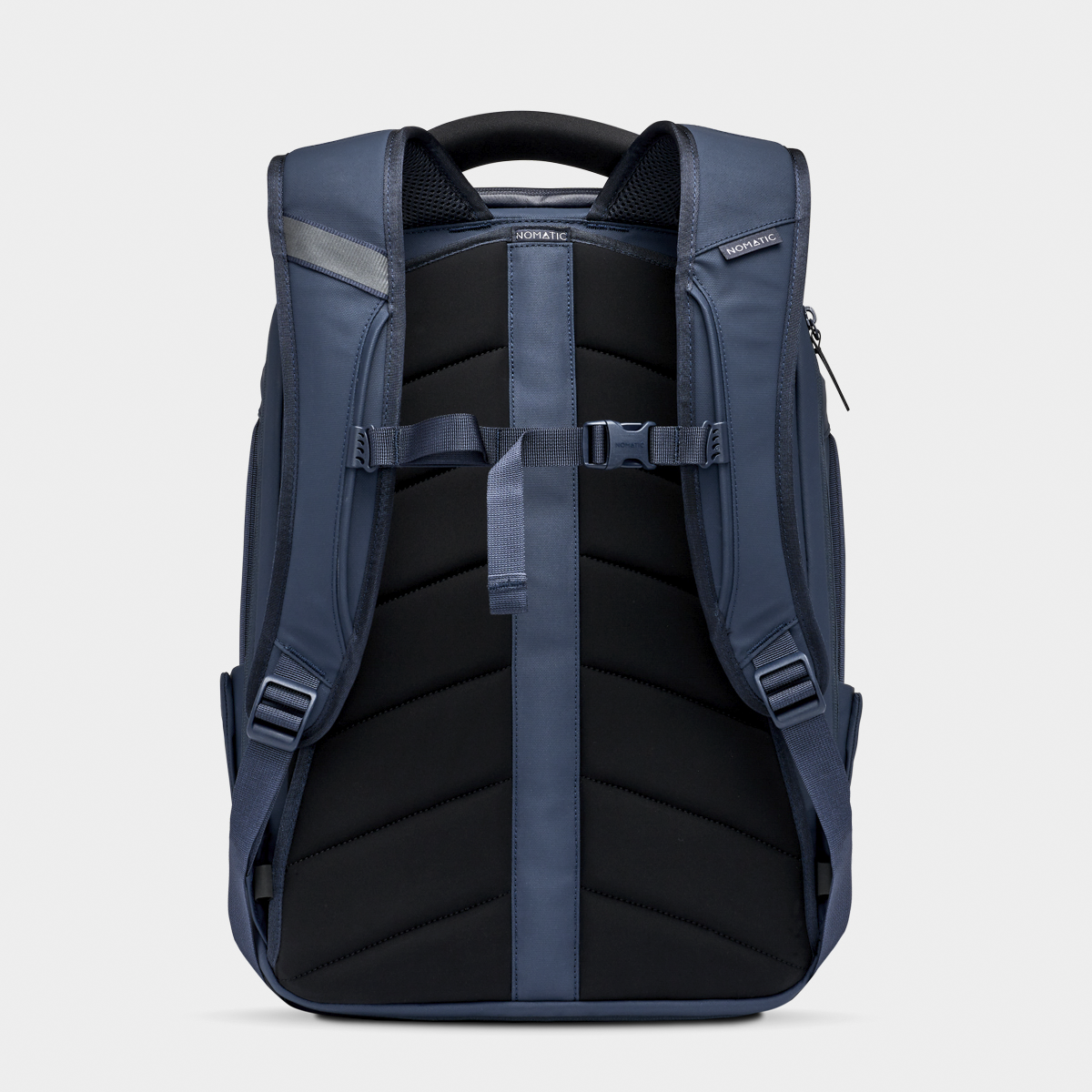 nomatic backpack material