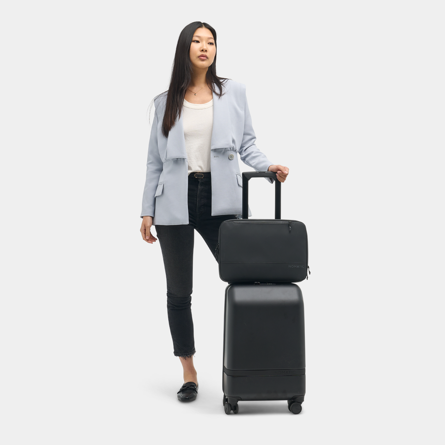 The Nomatic Tech Case NOMATIC