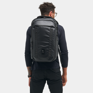 McKinnon Camera Pack 35L Backpack – NOMATIC McKinnon Camera Pack 35L Backpack – NOMATIC