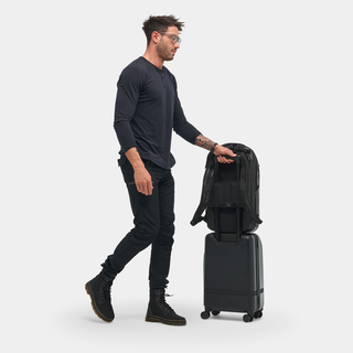 McKinnon Camera Pack 35L Backpack – NOMATIC McKinnon Camera Pack 35L Backpack – NOMATIC
