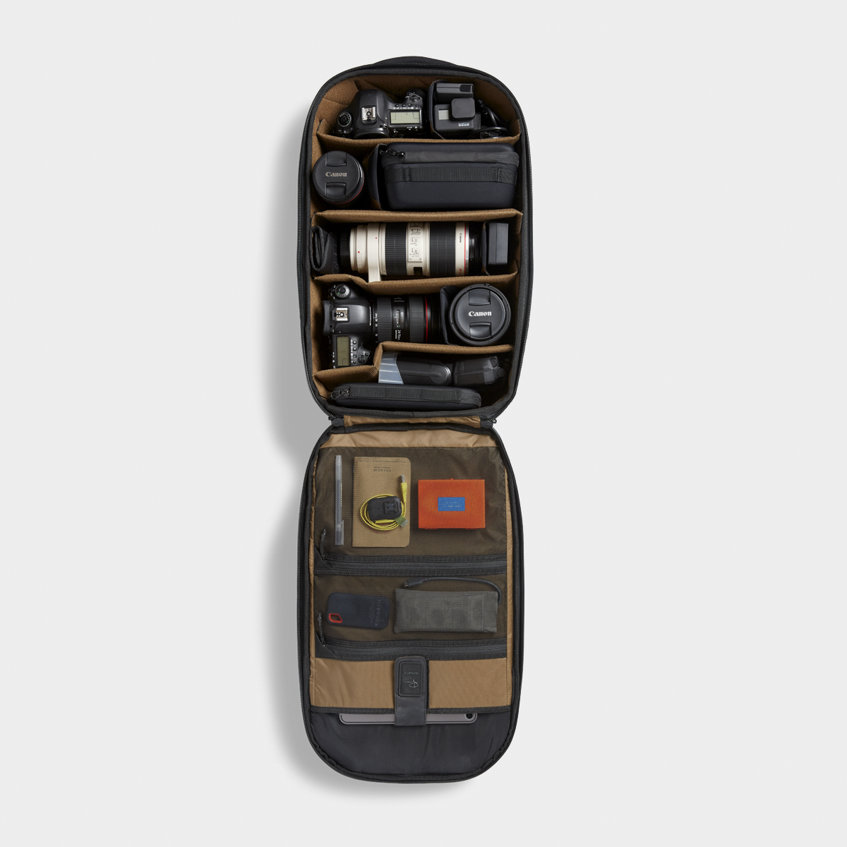 McKinnon Camera Pack 35L Backpack – NOMATIC